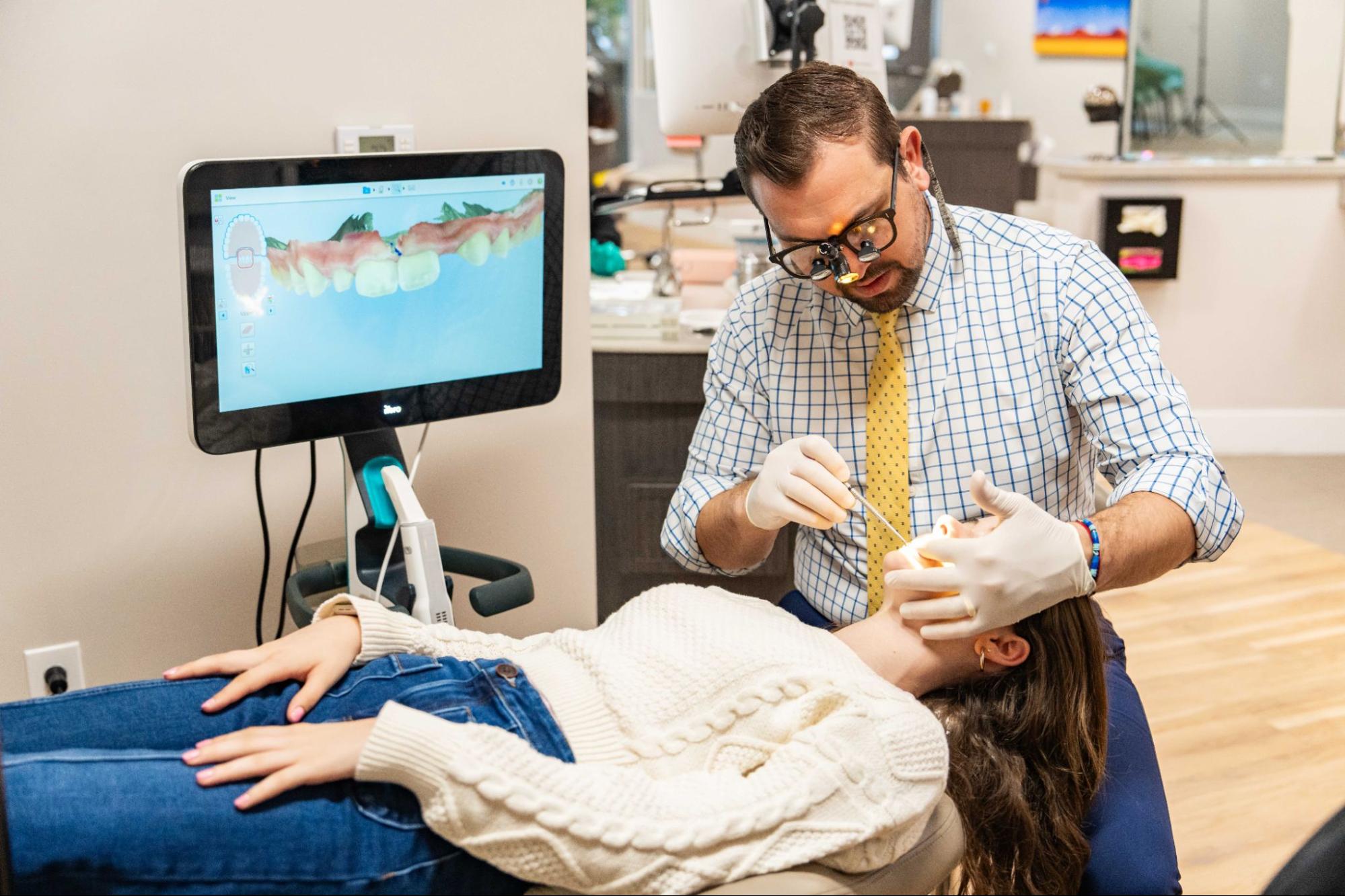 How Do X-Rays Track Progress In Orthodontics?